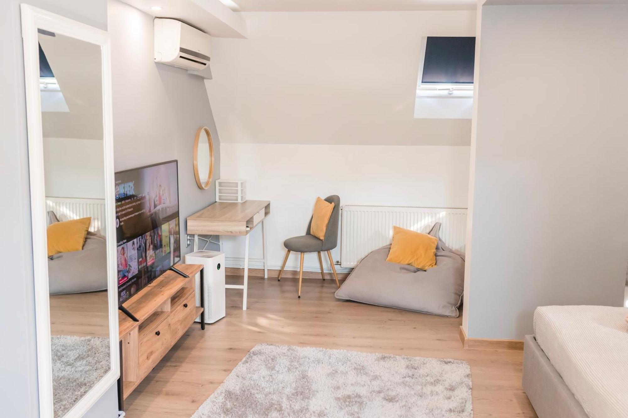 Downtown Apartment ترافنيك المظهر الخارجي الصورة