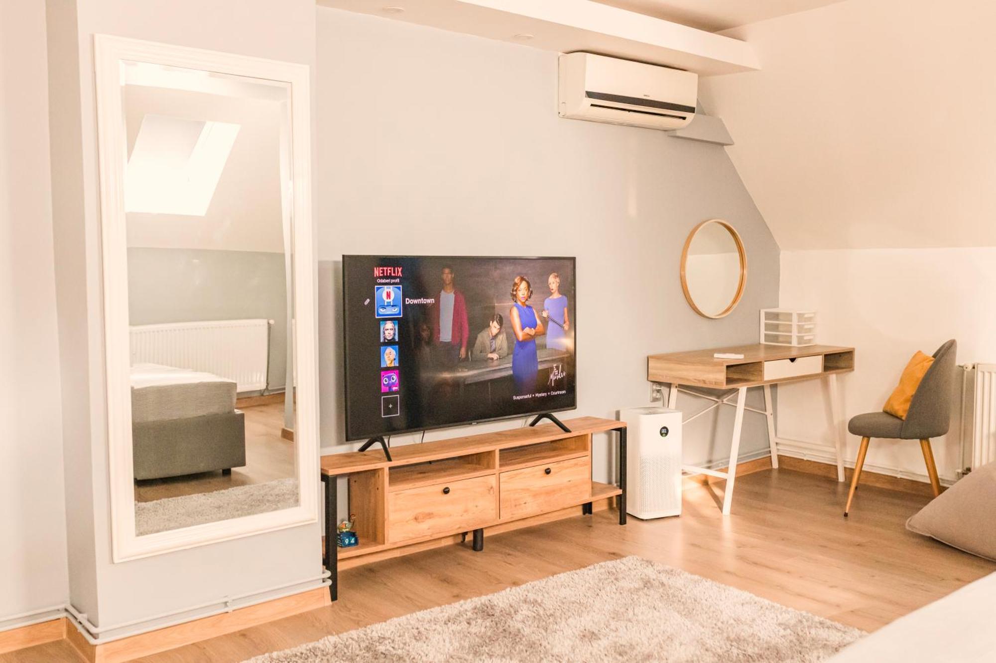 Downtown Apartment ترافنيك المظهر الخارجي الصورة